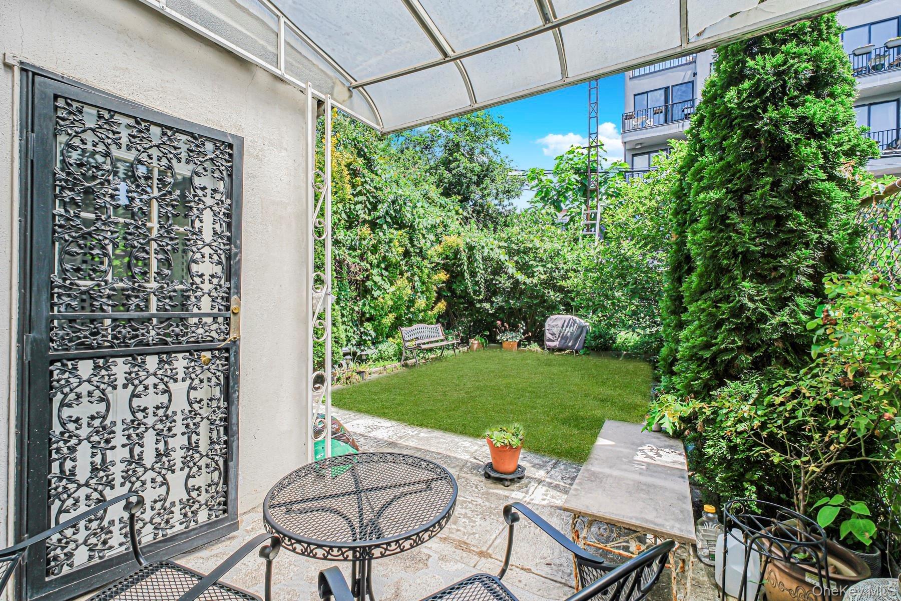 Covert St, Brooklyn, NY 11207