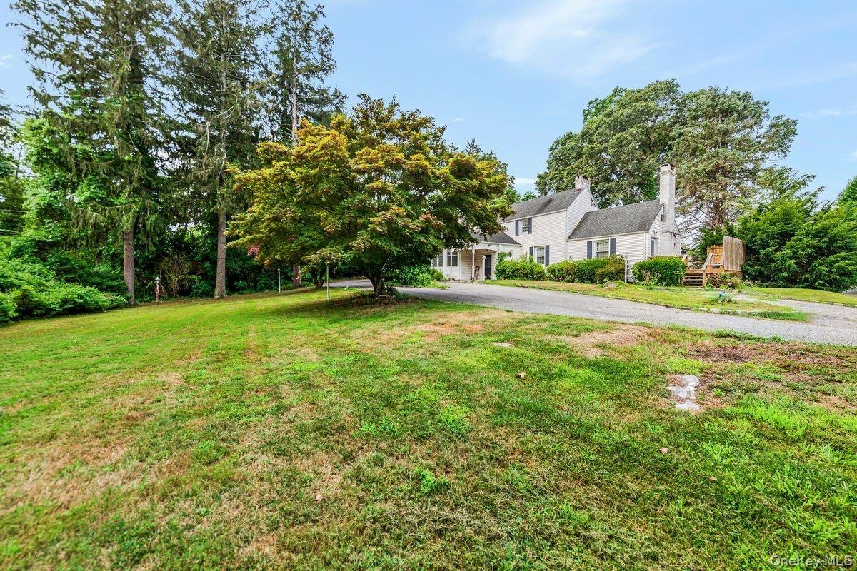 Huntington Bay Rd, Huntington, NY 11743