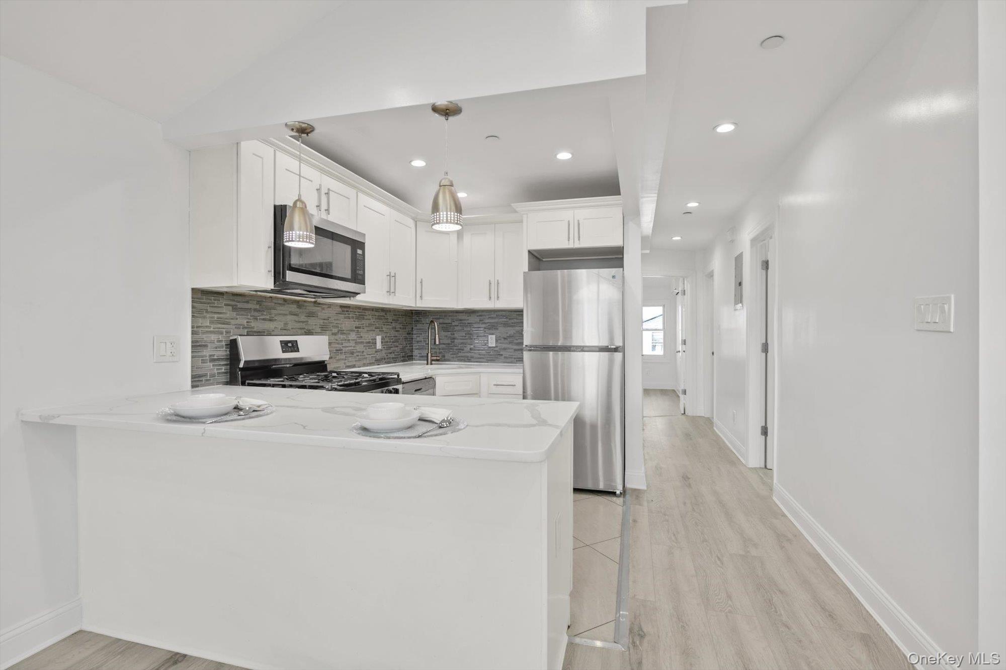 224th St, Springfield Gardens, NY 11413