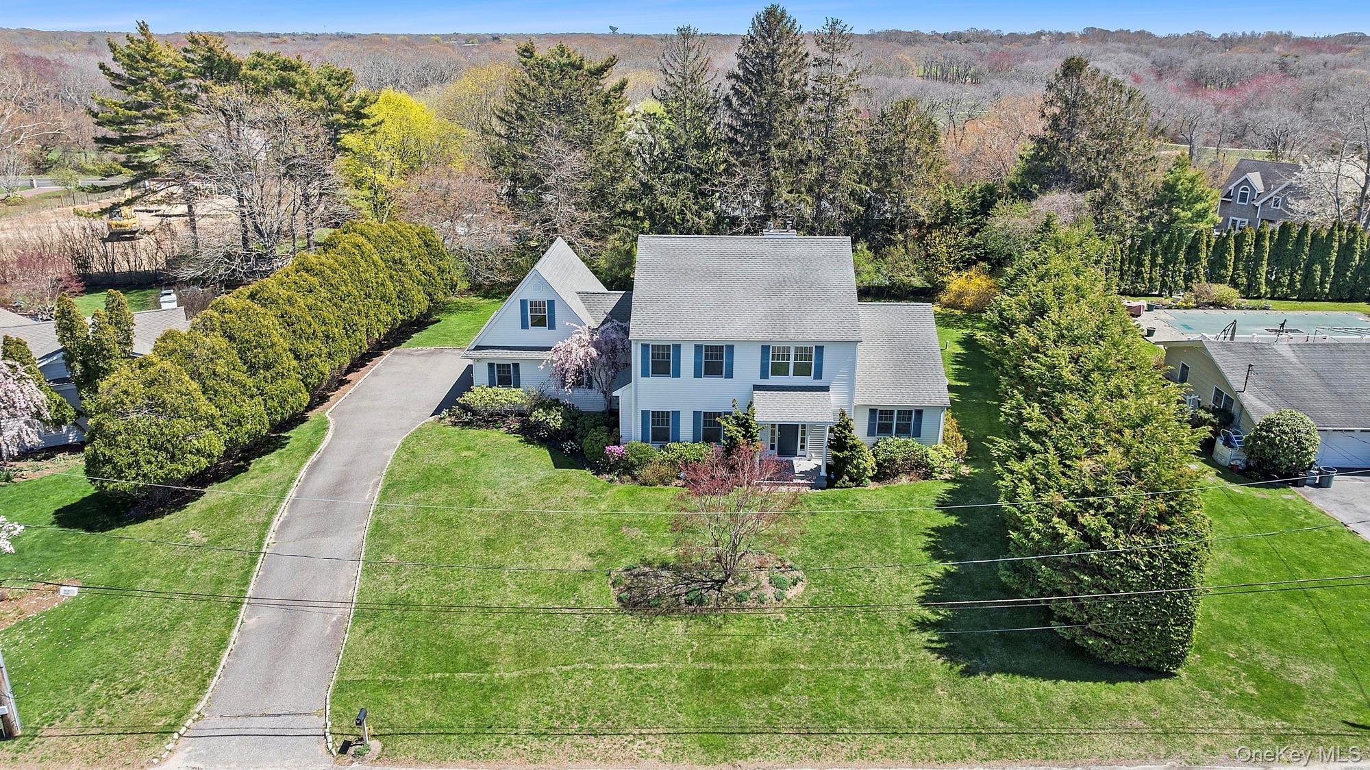 Overlook Dr, Southampton, NY 11968