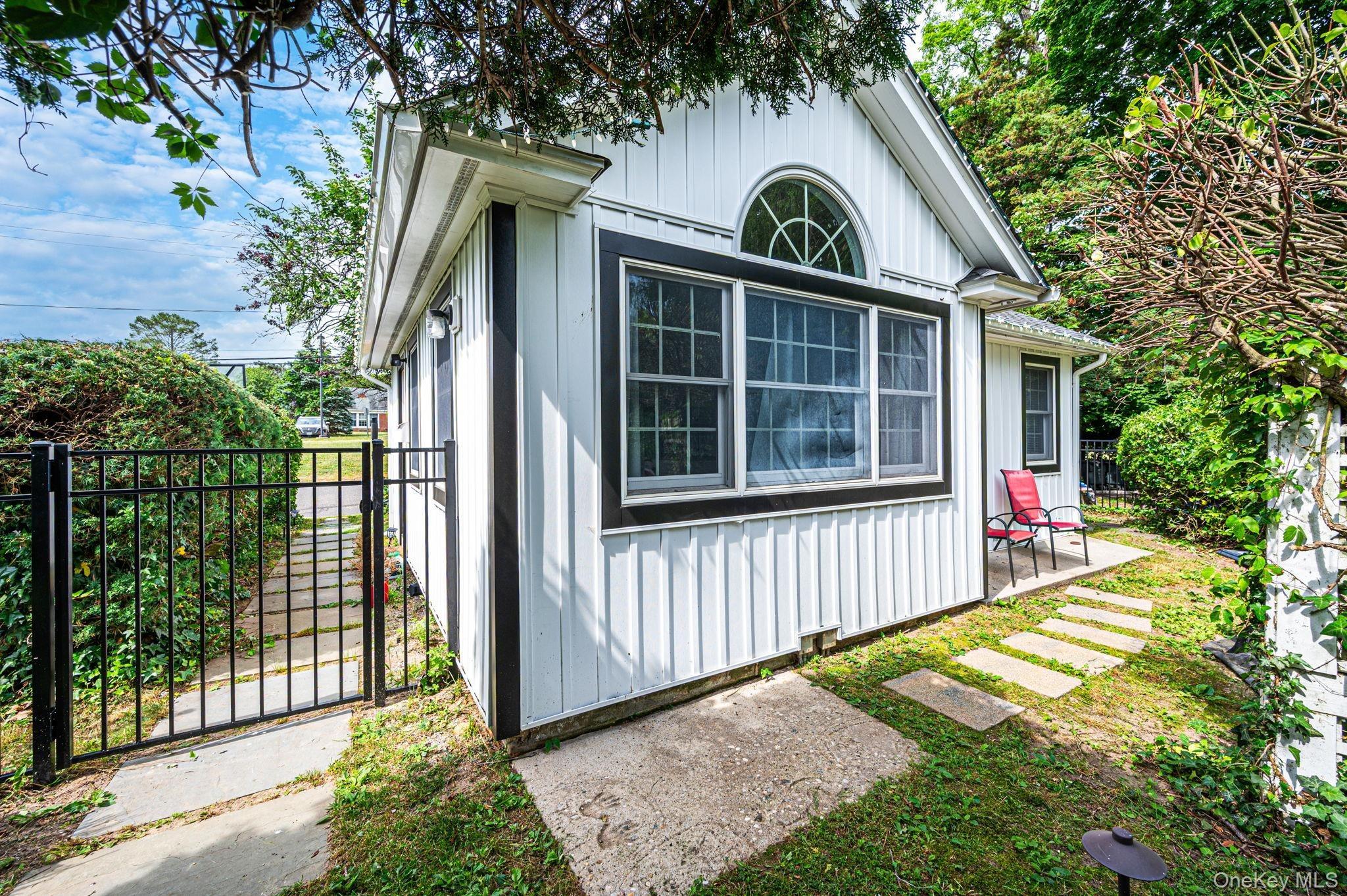 New York Ave, Stony Brook, NY 11790