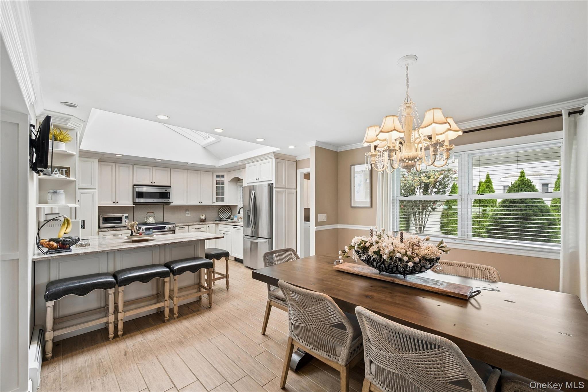 Vernon St, Dix Hills, NY 11746