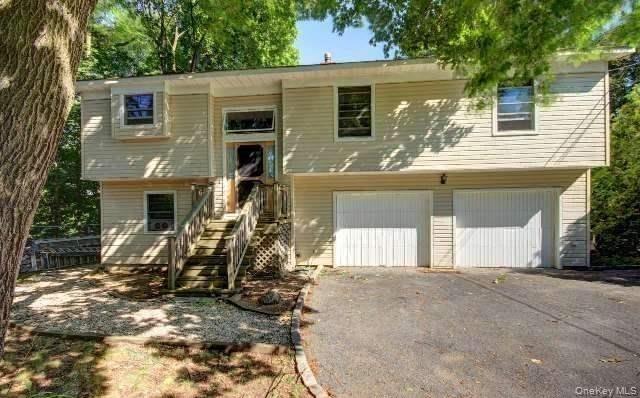Leona Pl, Locust Valley, NY 11560