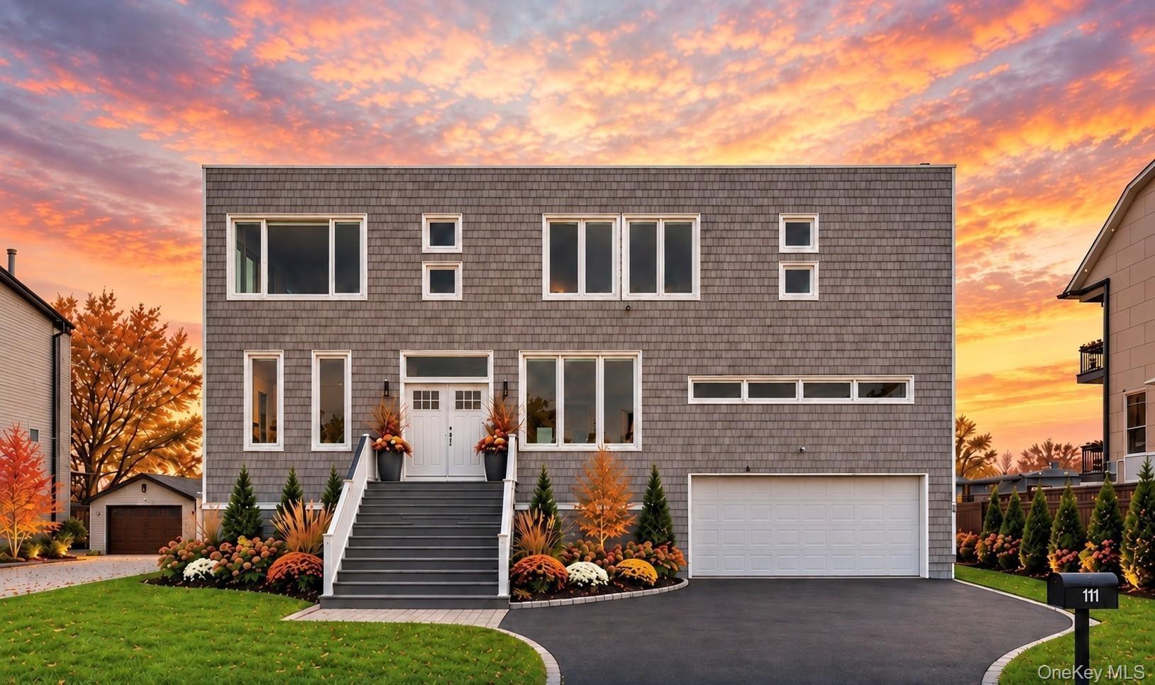 W Lido Promenade, Lindenhurst, NY 11757