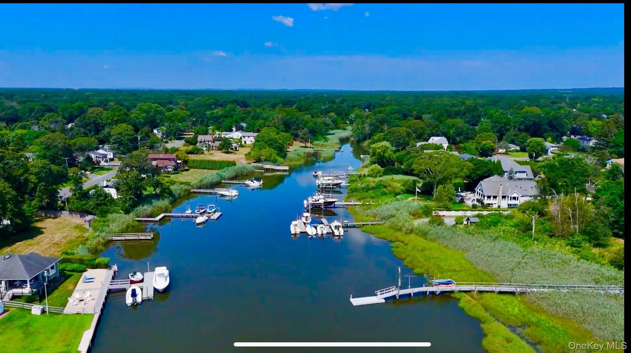 Walker Ct, East Quogue, NY 11942