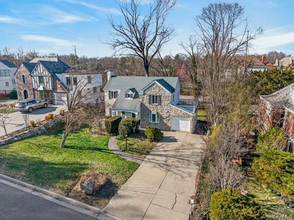 Old Mill Rd, Manhasset, NY 11030