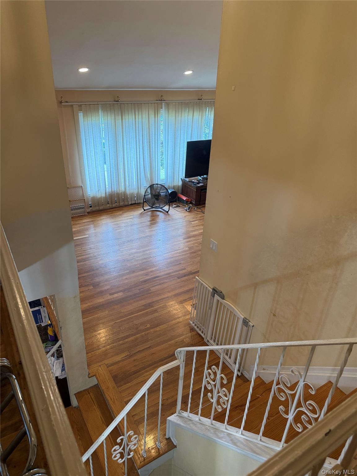Willow St, Selden, NY 11784