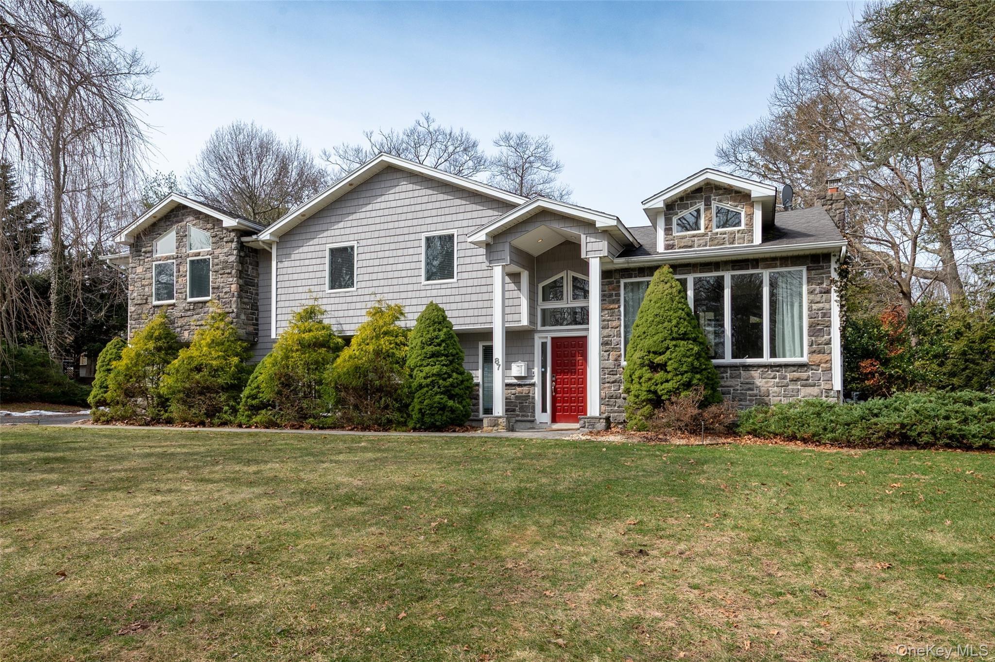 Soundview Dr, Port Jefferson, NY 11777
