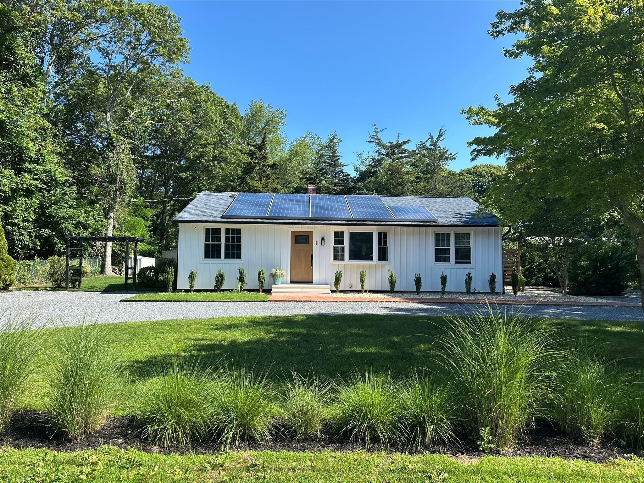 Chevy Chase Rd, Hampton Bays, NY 11946
