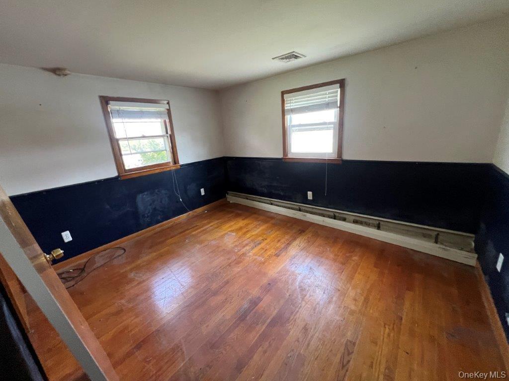 Birchwood Dr, New Windsor, NY 12553