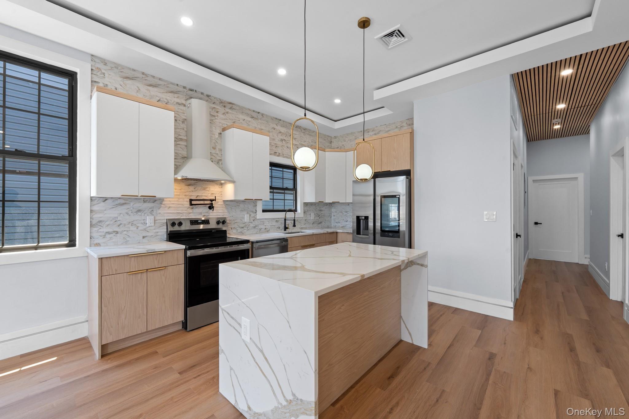 138th Ave, Springfield Gardens, NY 11413