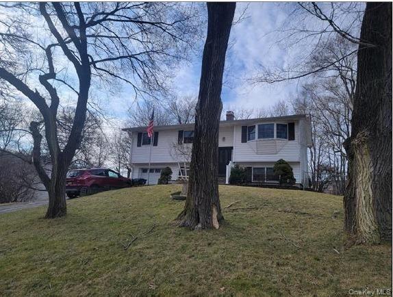Houston Ave, Monroe, NY 10950