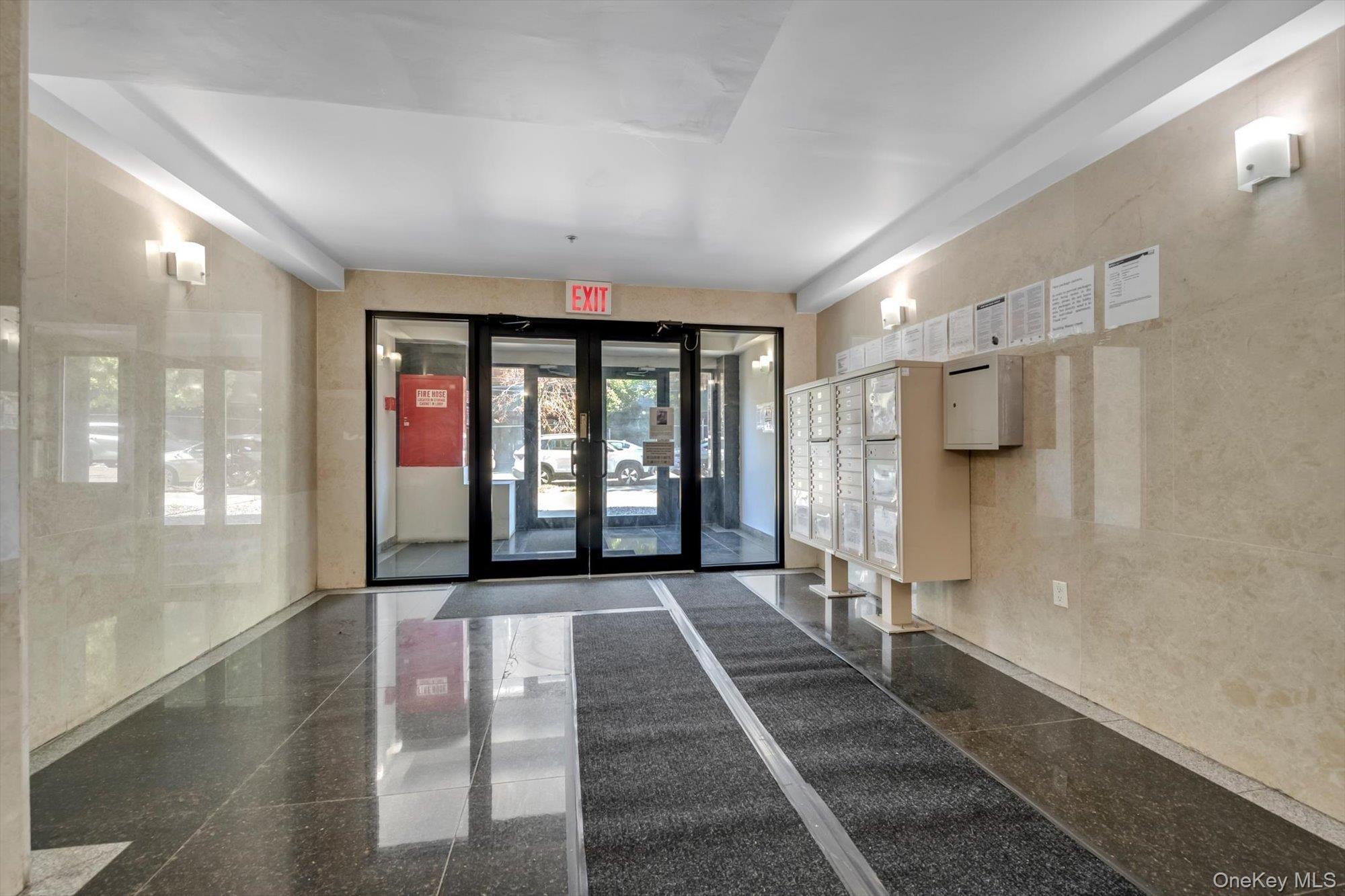 Barclay Ave, Flushing, NY 11355