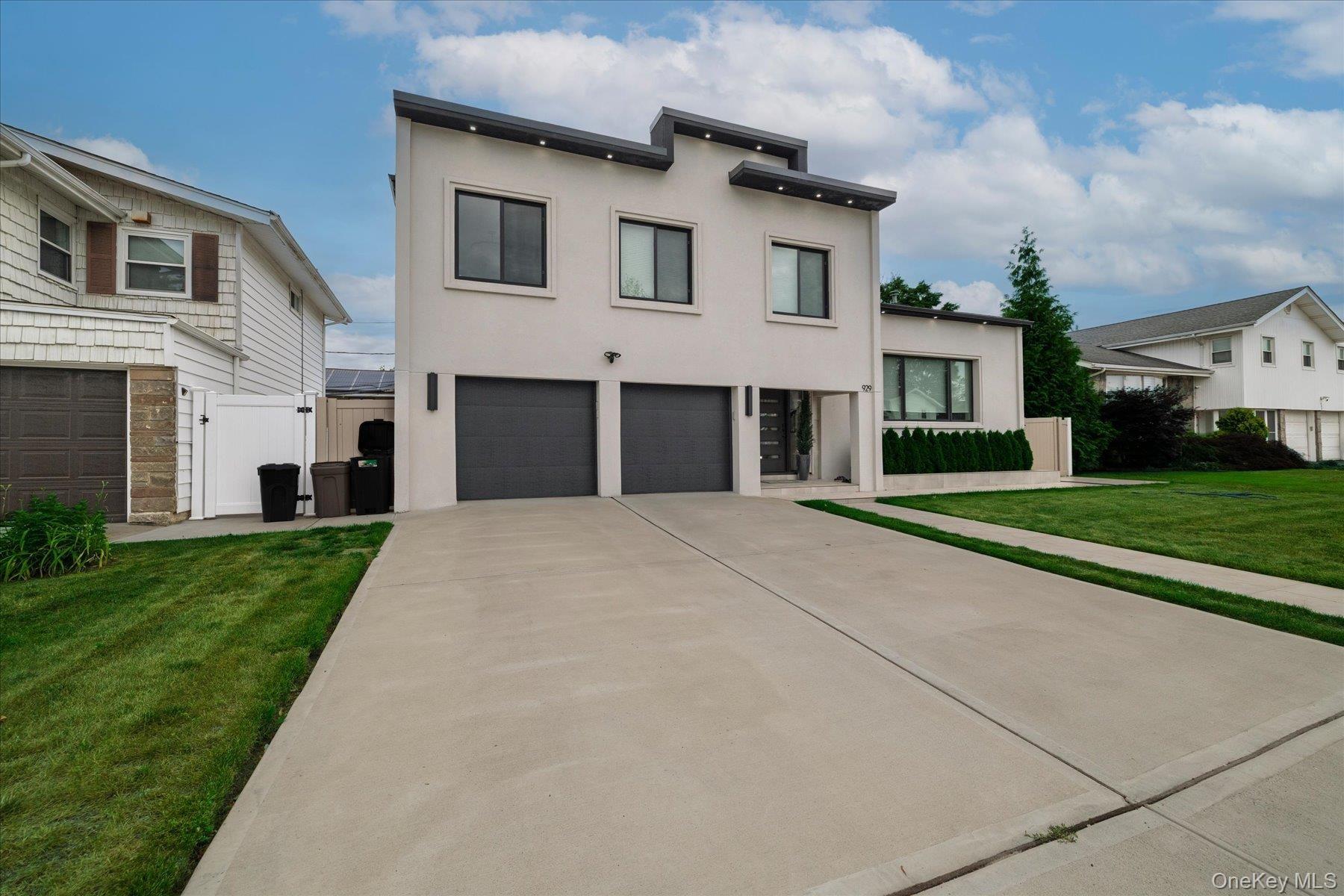 Jewel Dr, Valley Stream, NY 11581