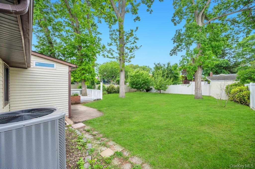 Cedar St, Massapequa, NY 11758
