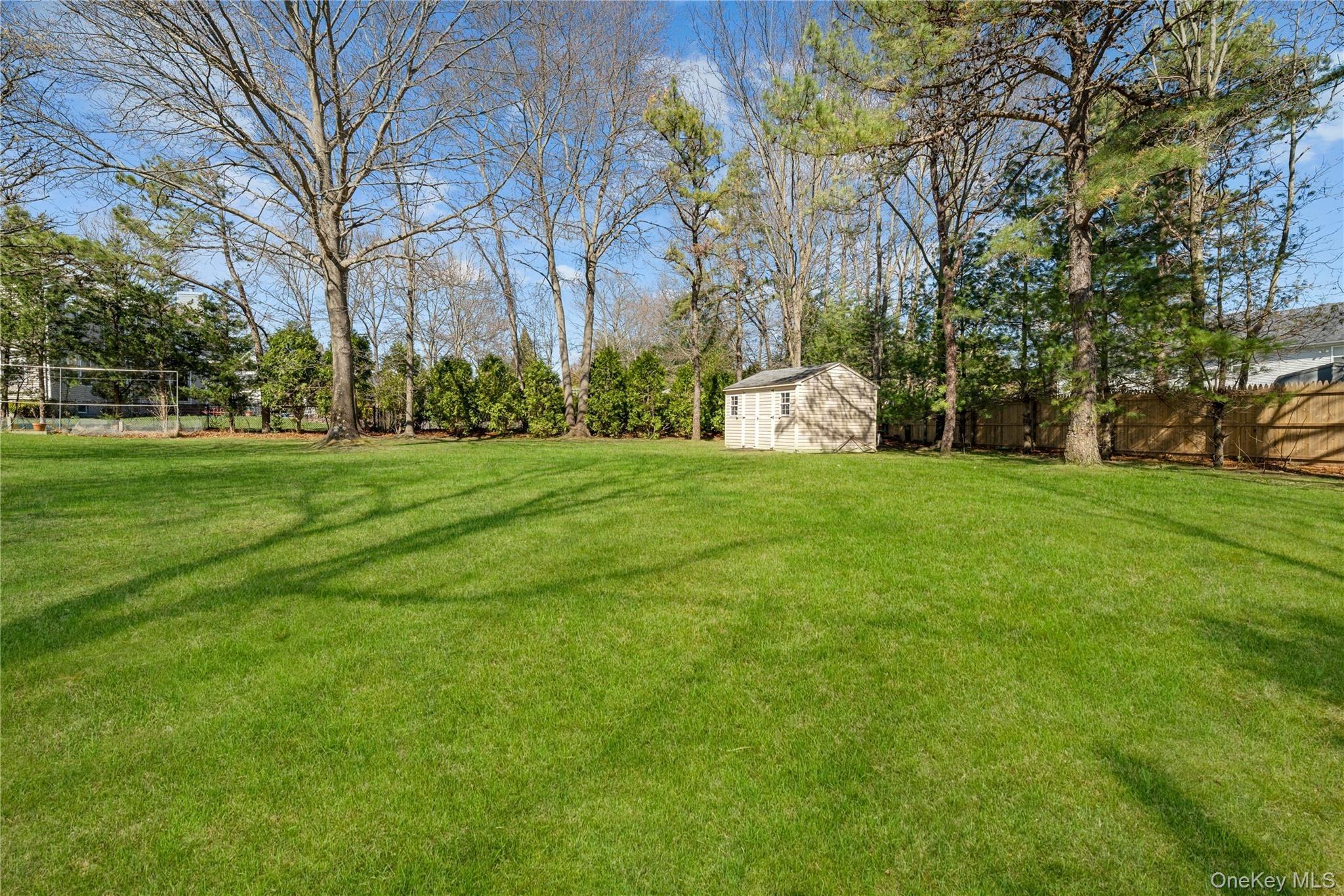 Varsity Blvd, East Setauket, NY 11733