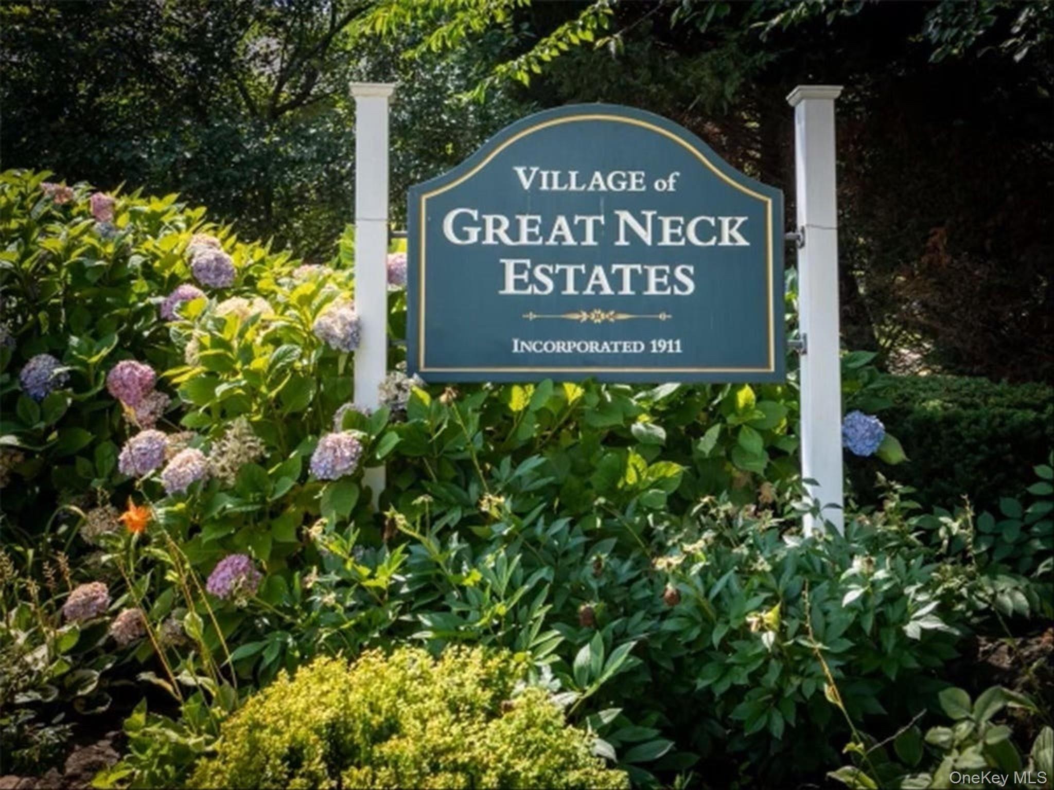 Bayview Ave, Great Neck, NY 11021