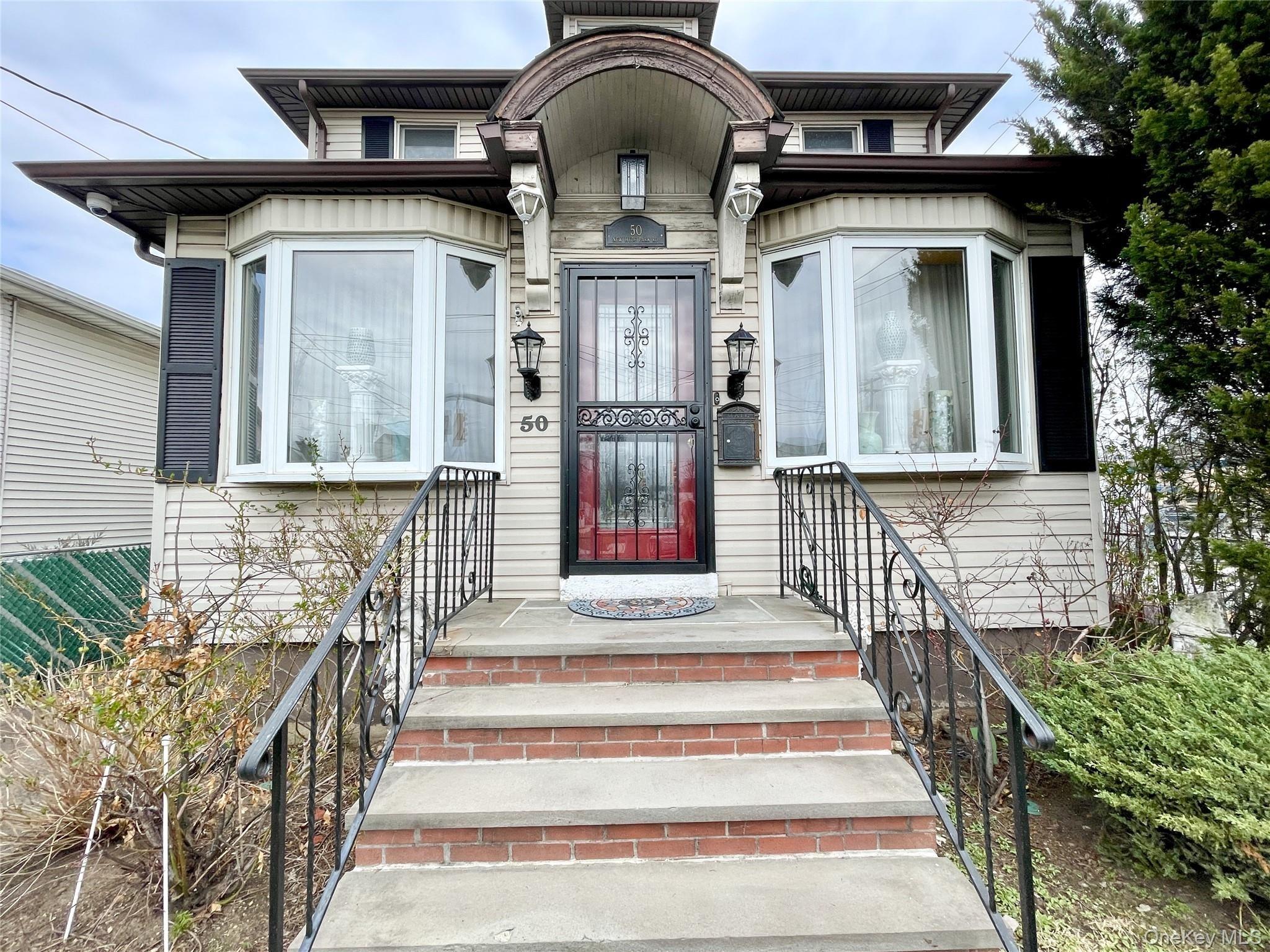 New Hyde Park Rd, New Hyde Park, NY 11040
