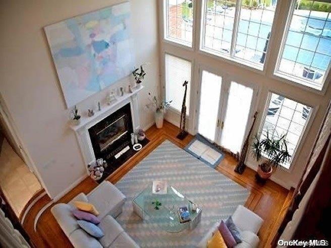 Kate Ct, East Quogue, NY 11942