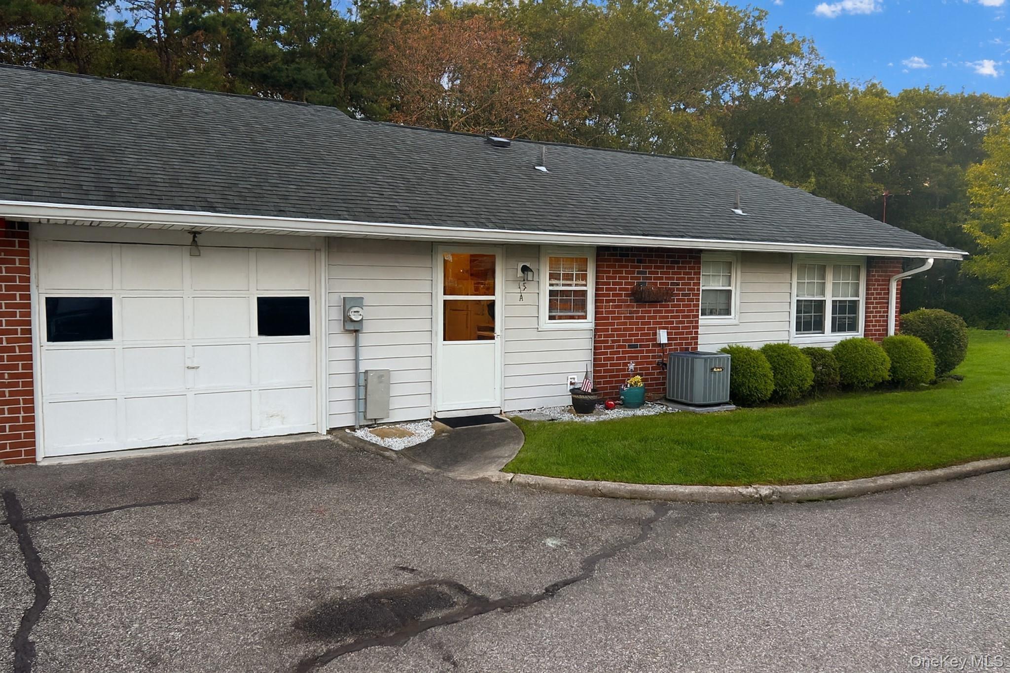 Enfield Ct, Ridge, NY 11961