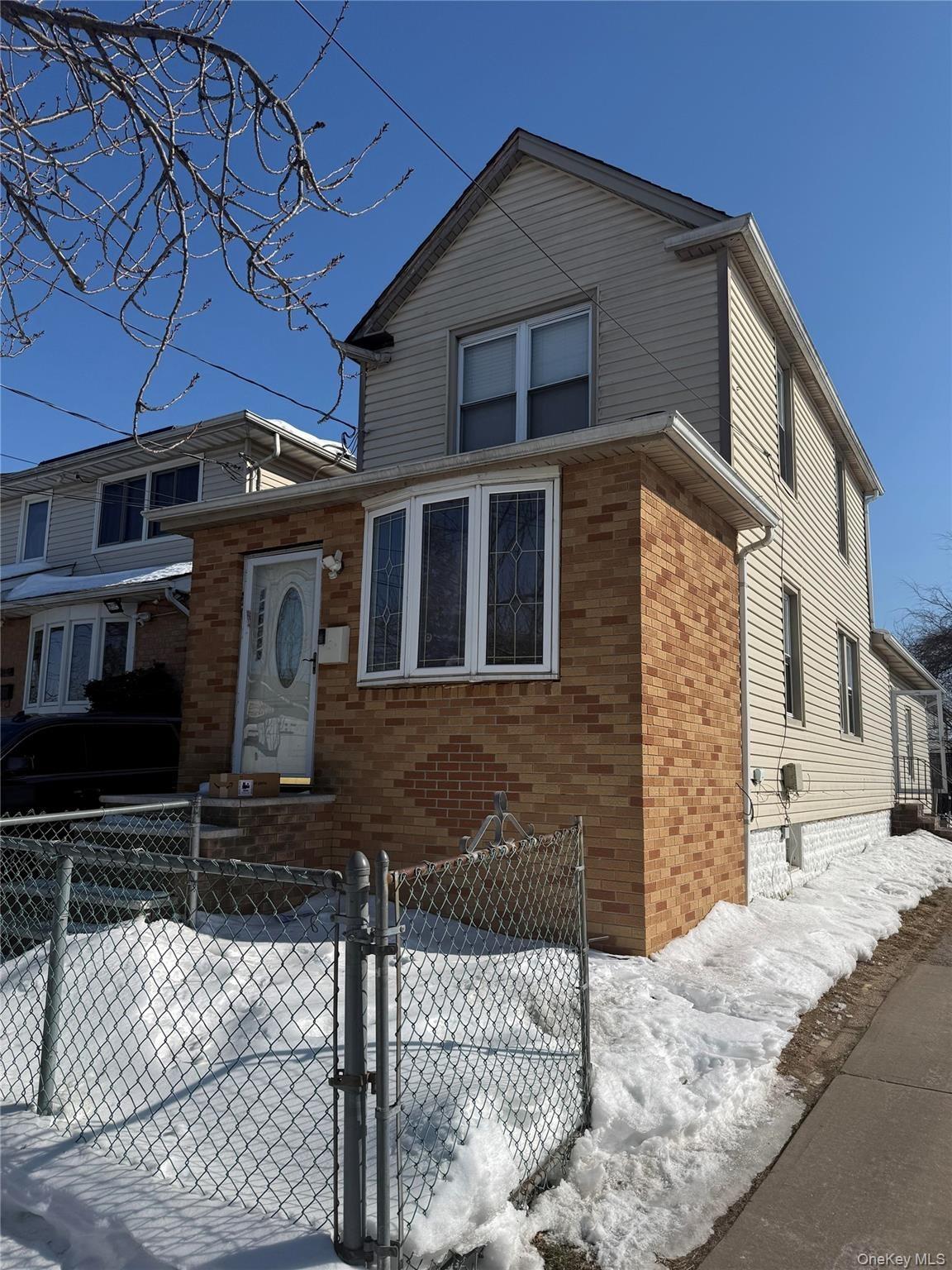 226th St, Springfield Gardens, NY 11413