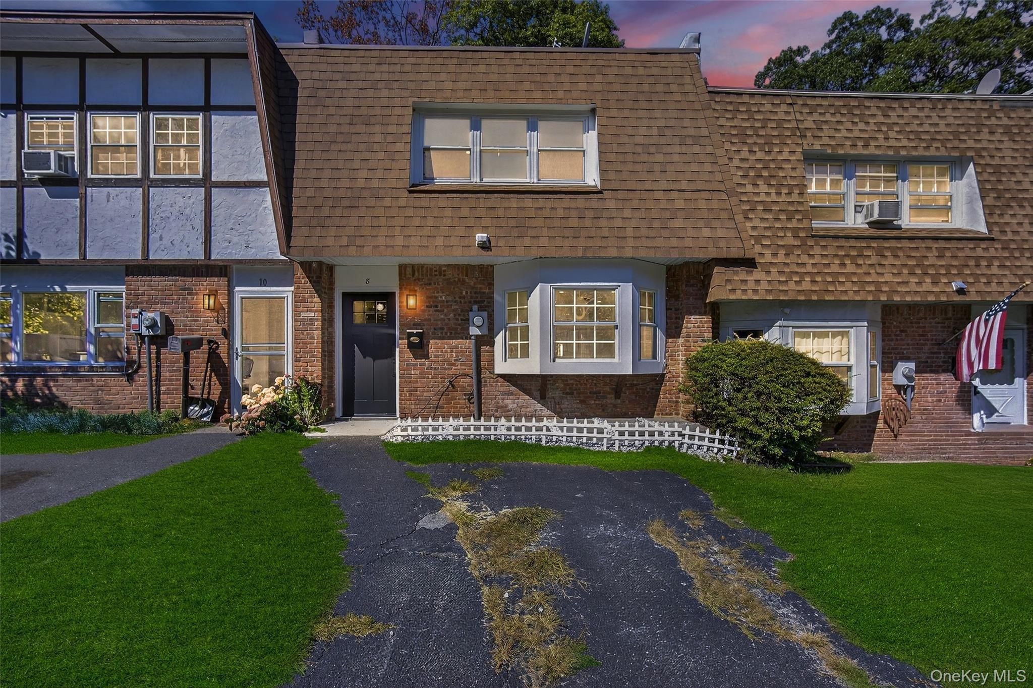 Roundtree Ct, Beacon, NY 12508