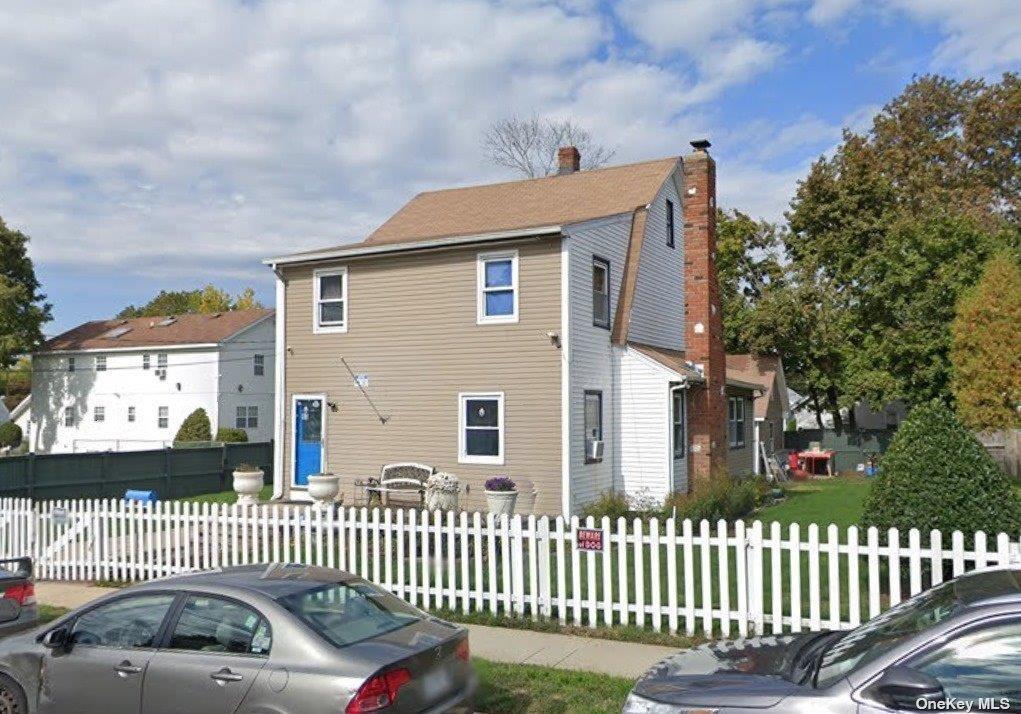 Princeton St, Hempstead, NY 11550