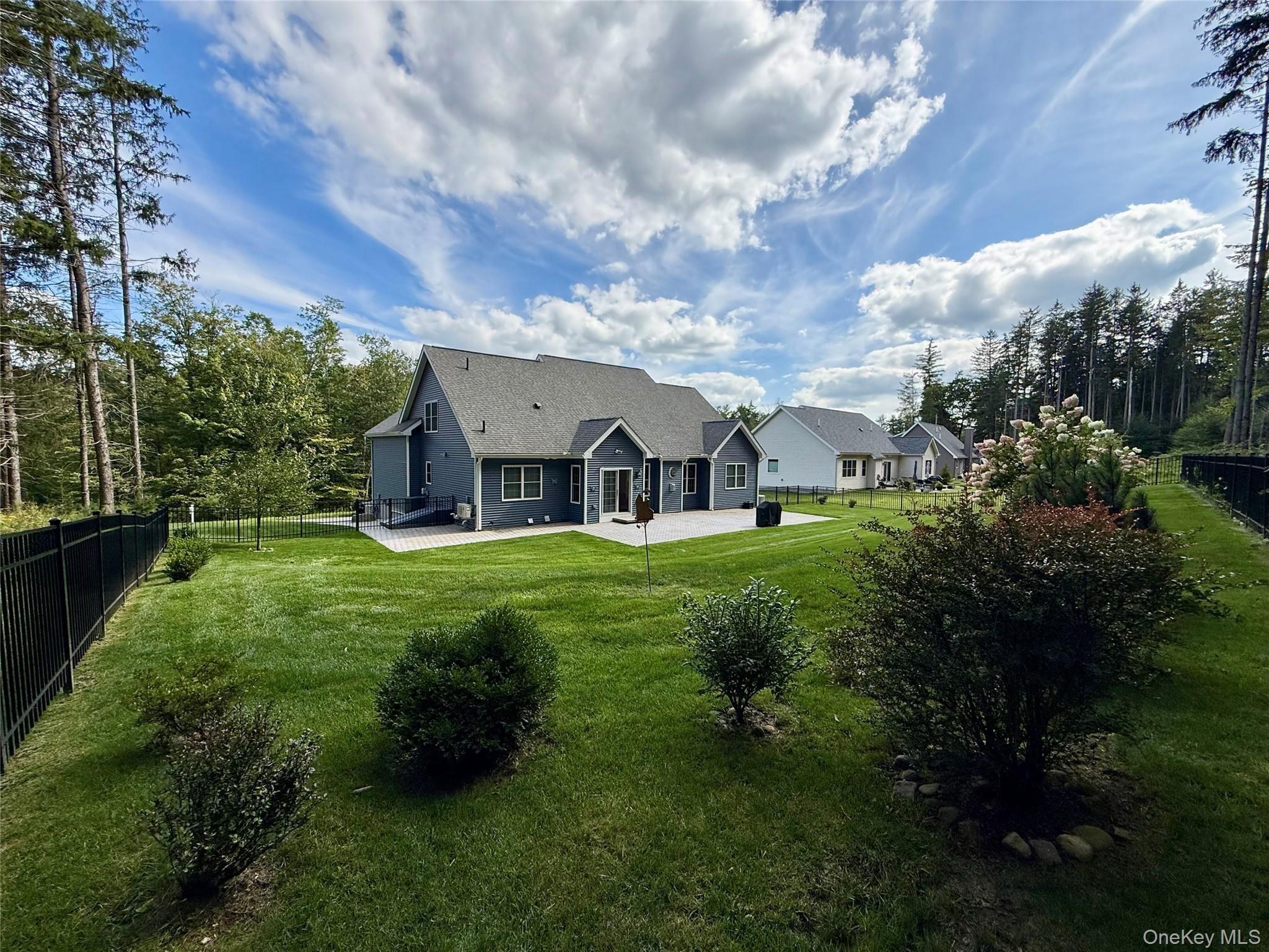 Lexington Ln, Blakeslee, PA 18610