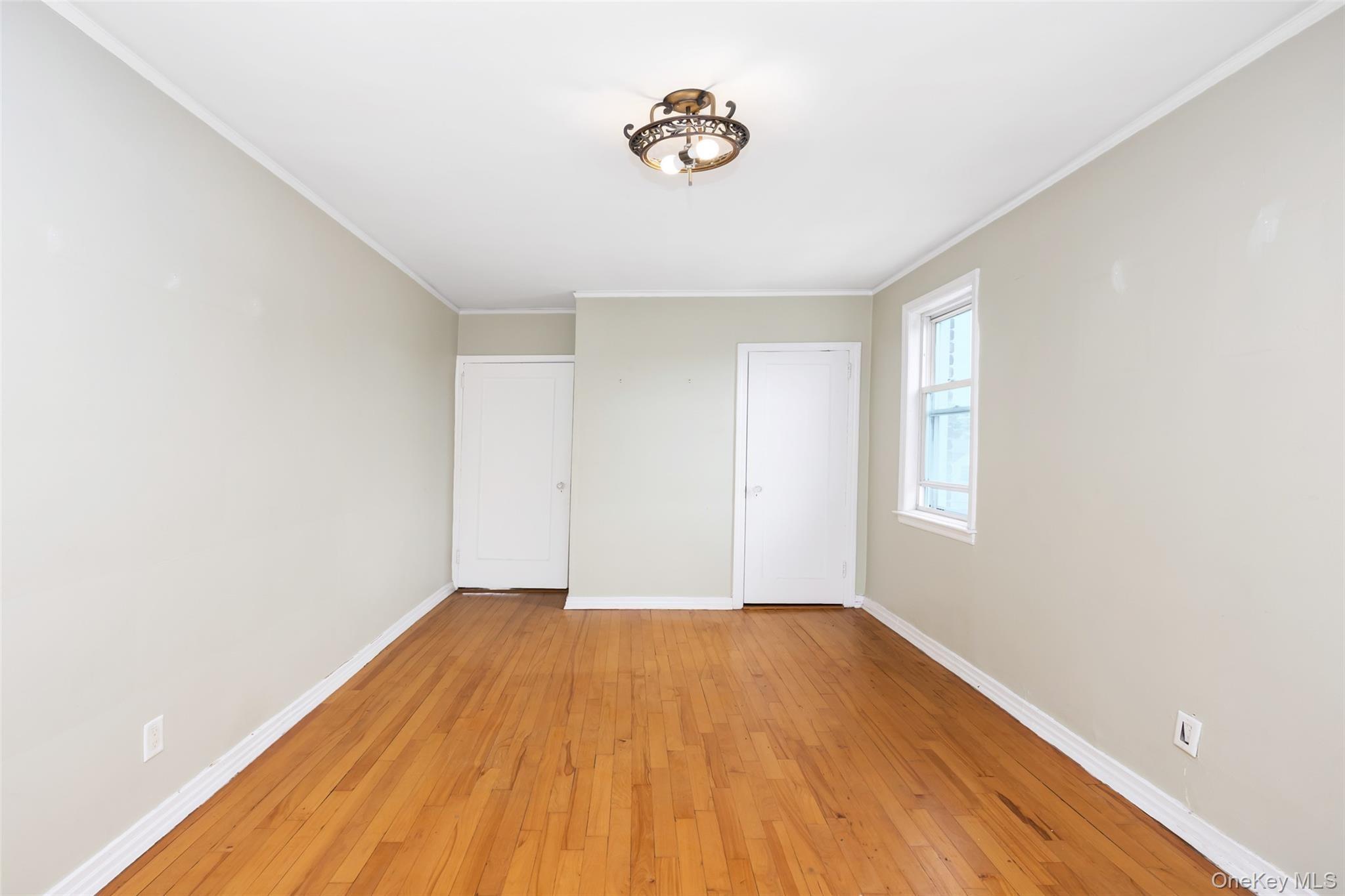 165th St, Jamaica, NY 11432