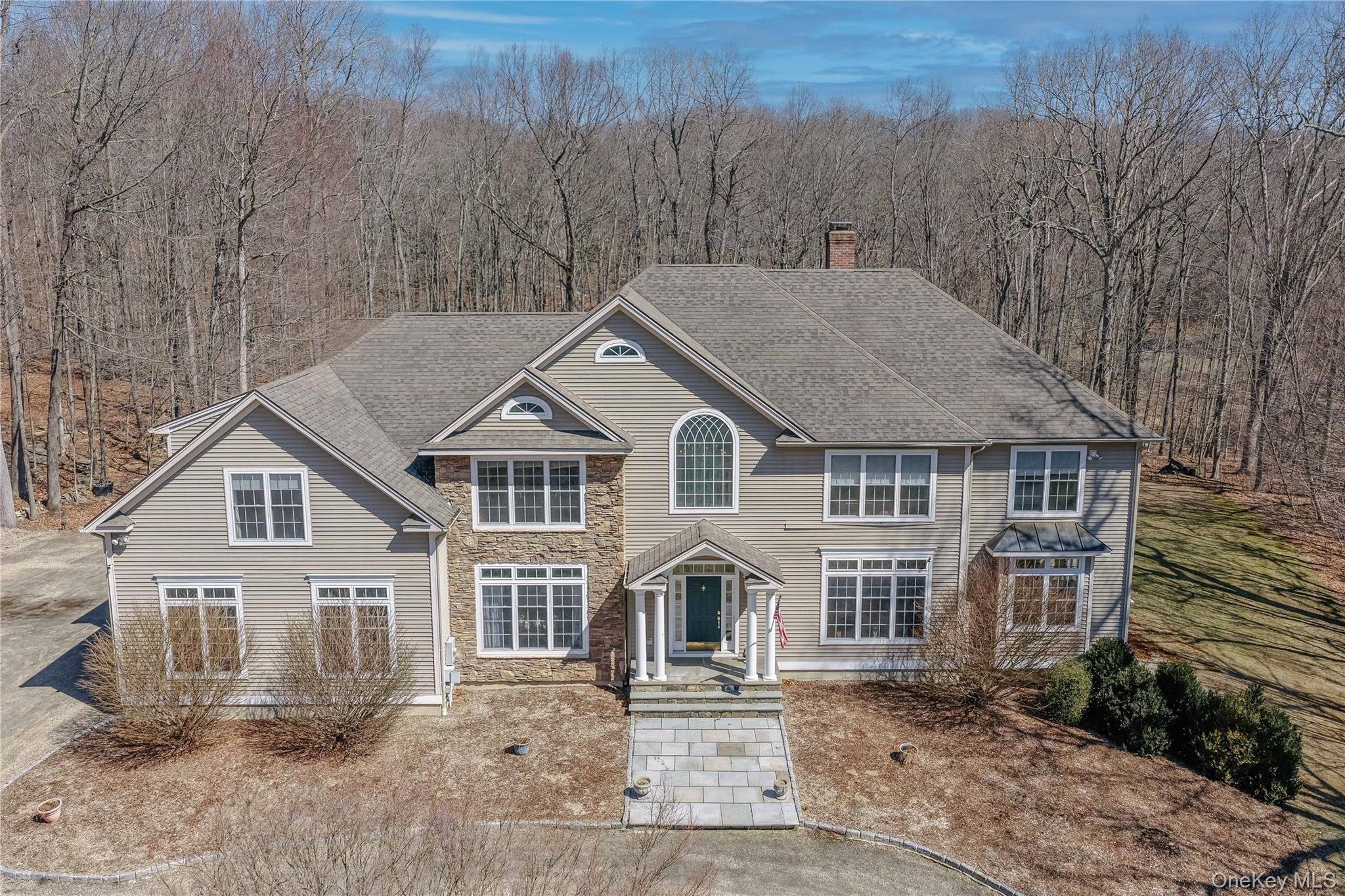 Southbury Rd, Roxbury, CT 06783