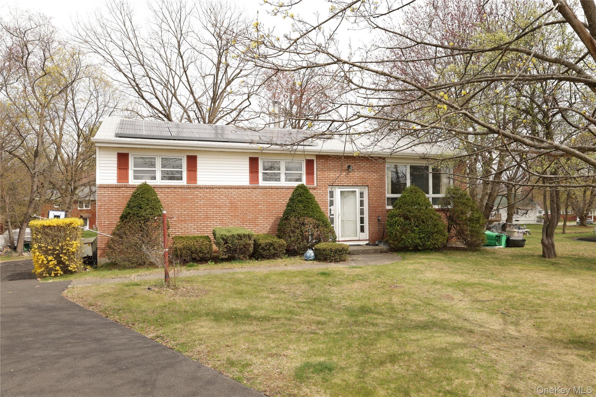 Ona Ln, New Windsor, NY 12553
