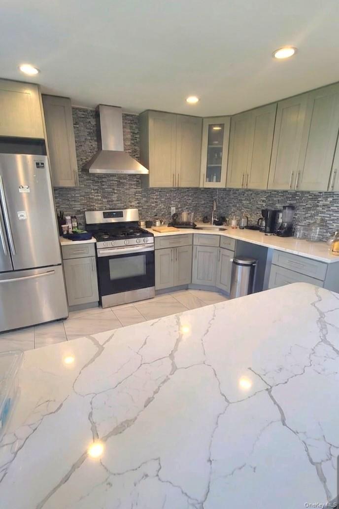 Nimrod Ct, North Babylon, NY 11703