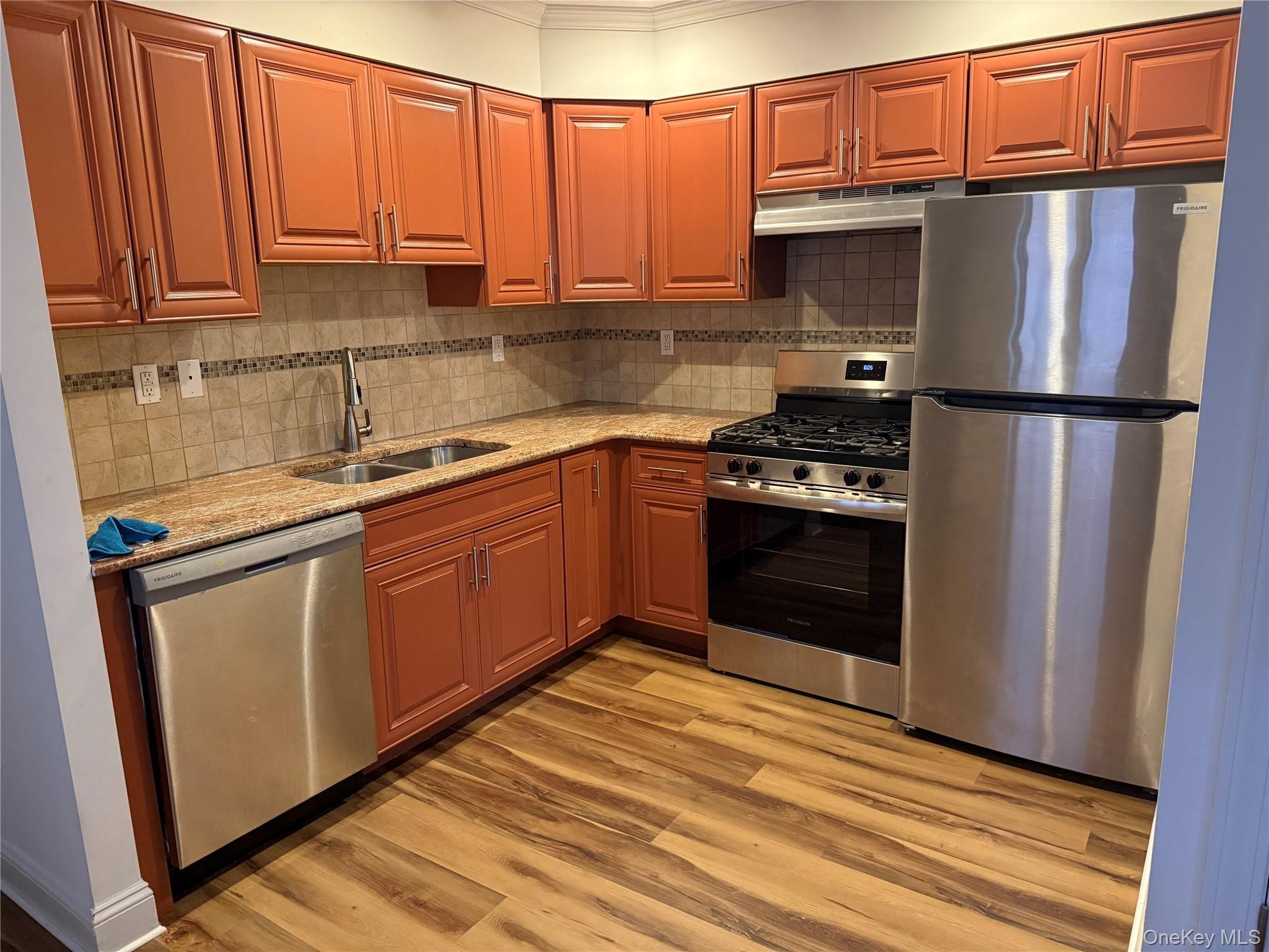 120th St, Kew Gardens, NY 11415