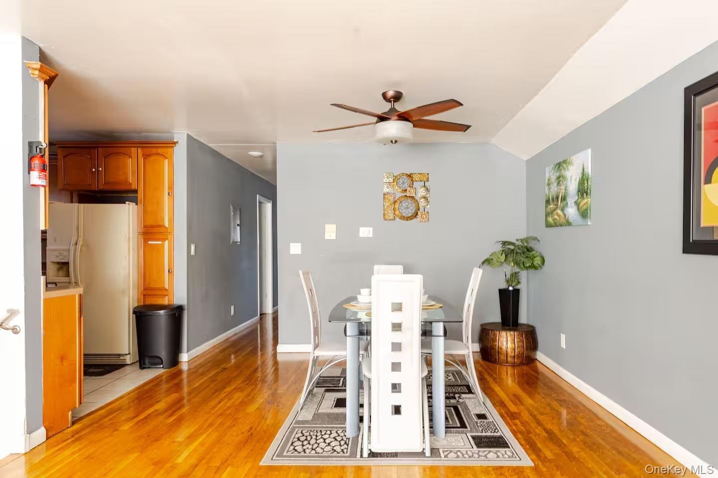 Bedell St, Springfield Gardens, NY 11413