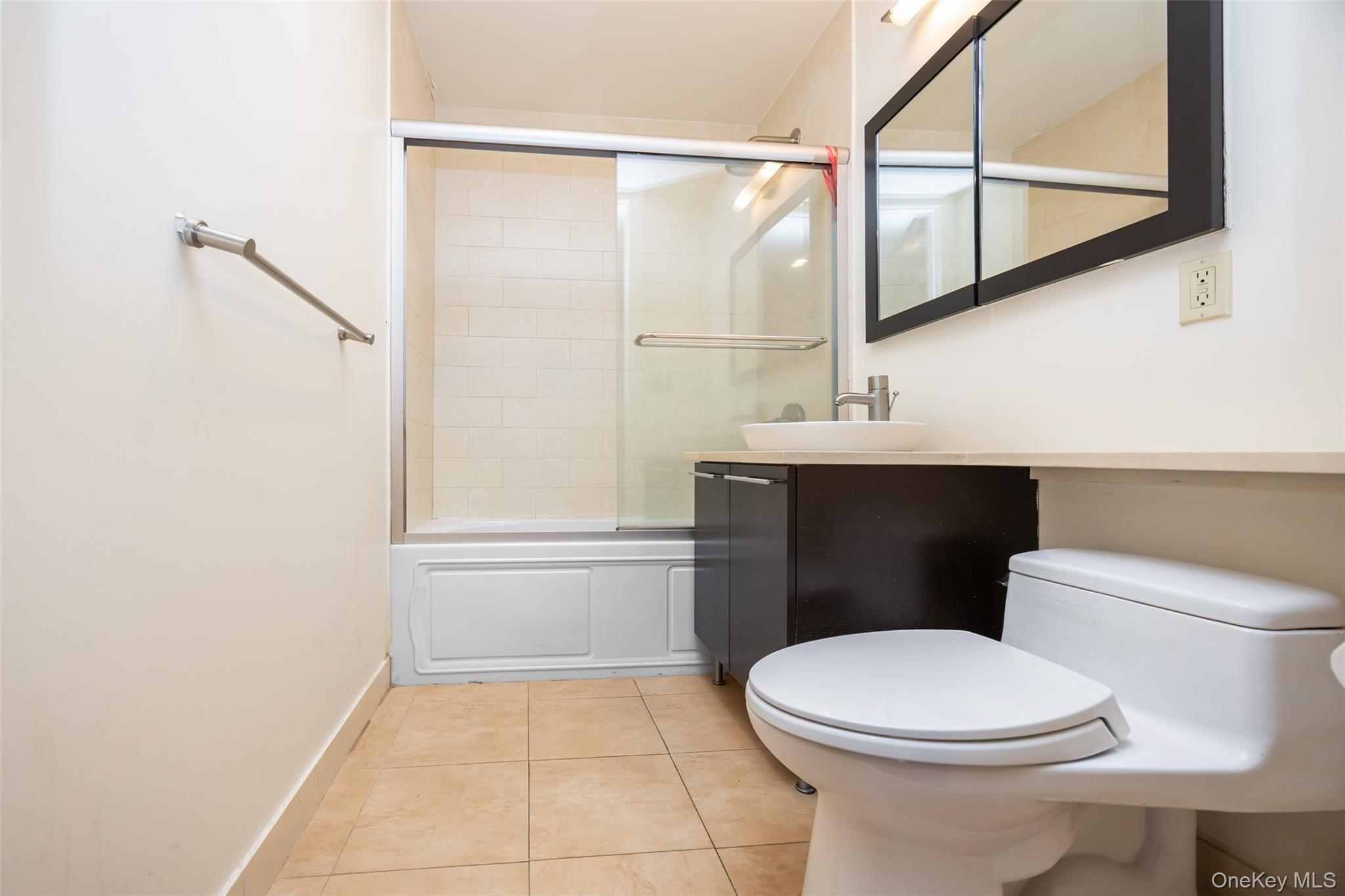 Union St, Flushing, NY 11354