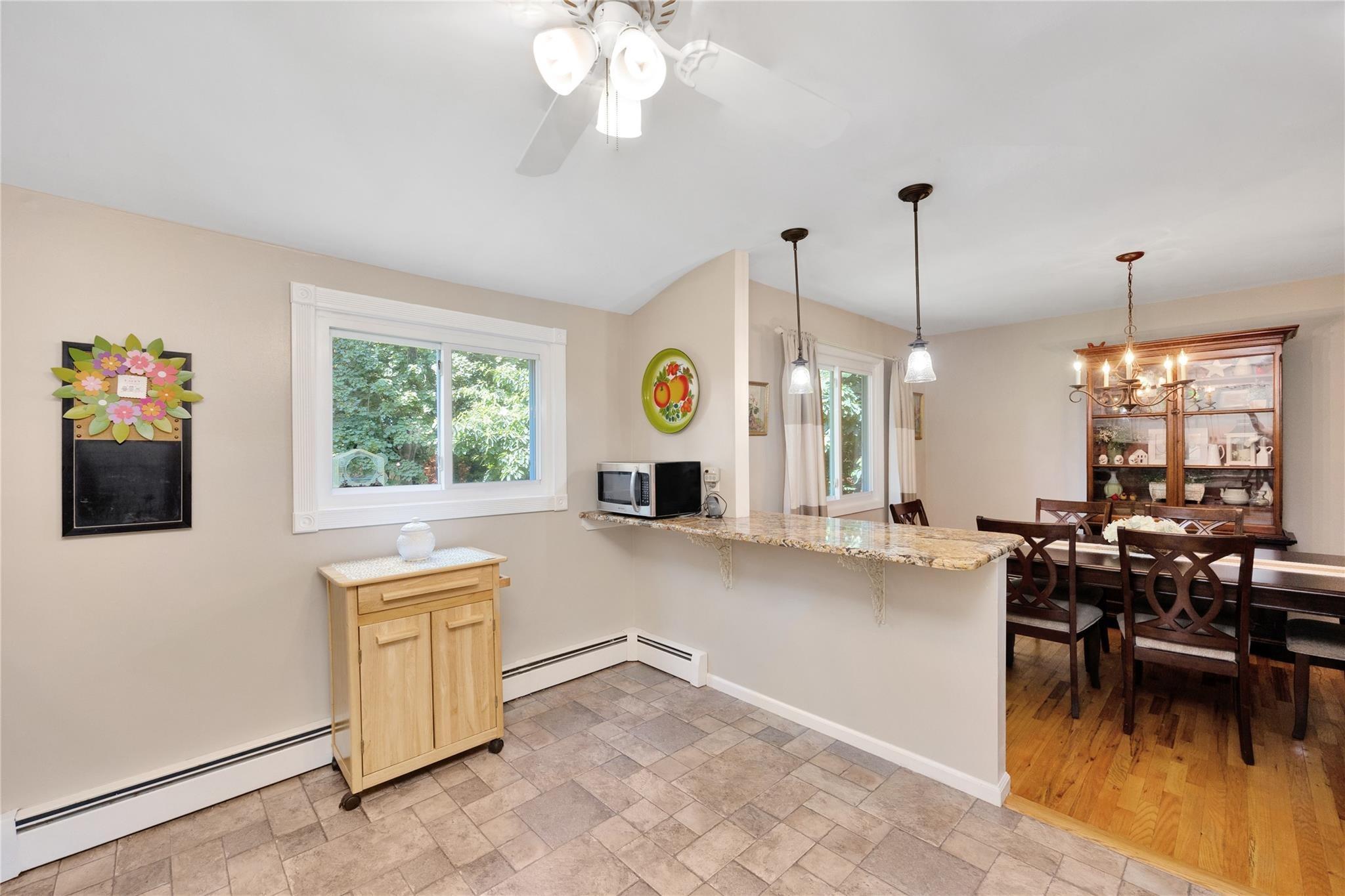 Margaret Ln, Huntington, NY 11743
