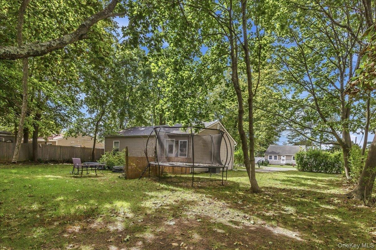 Provost Ave, Bellport, NY 11713