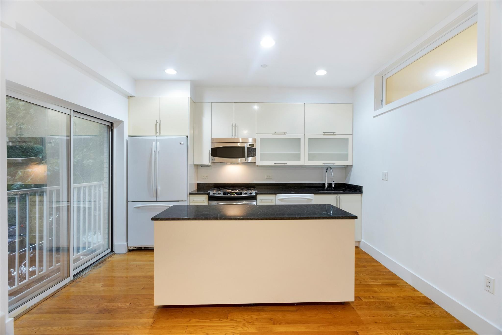 W 148th St, New York, NY 10039