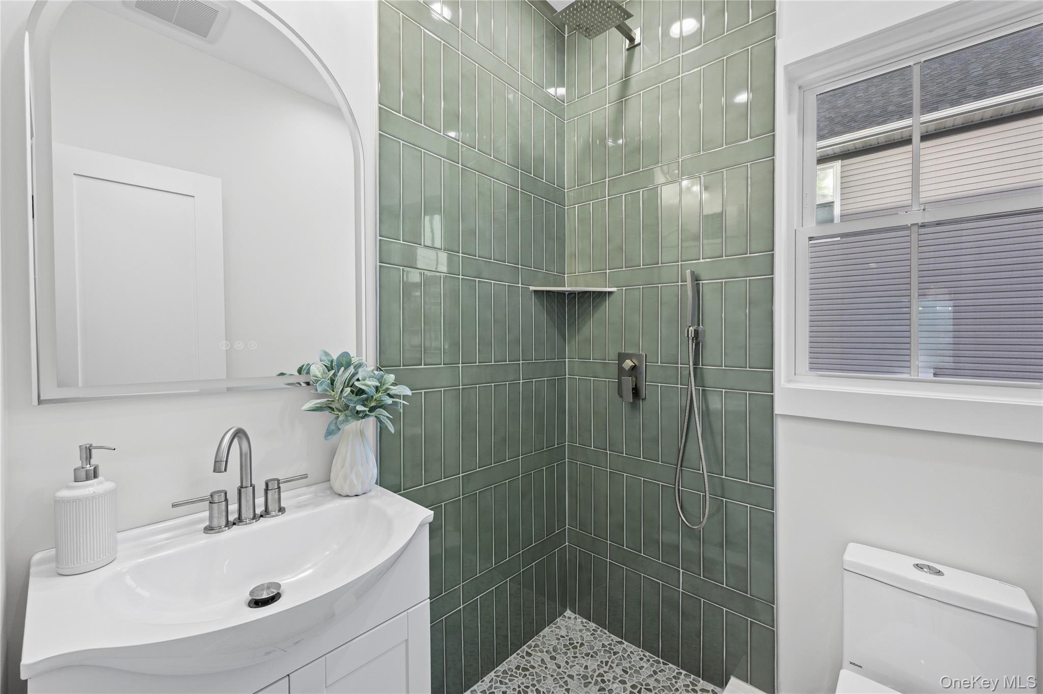 Berkeley Pl, Bellmore, NY 11710