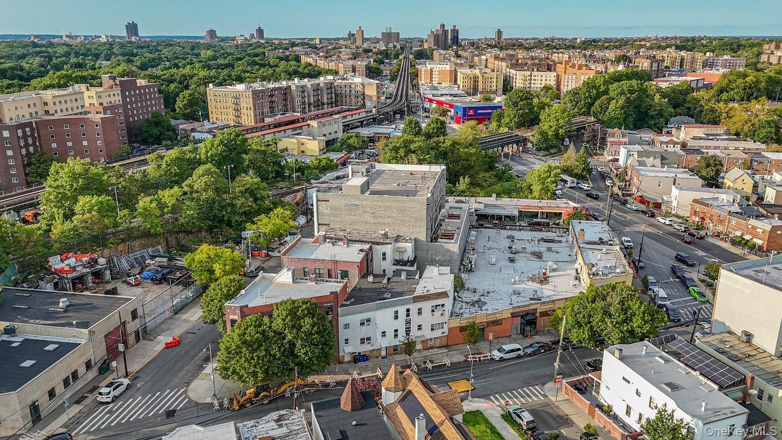 Rhinelander Ave, Bronx, NY 10462