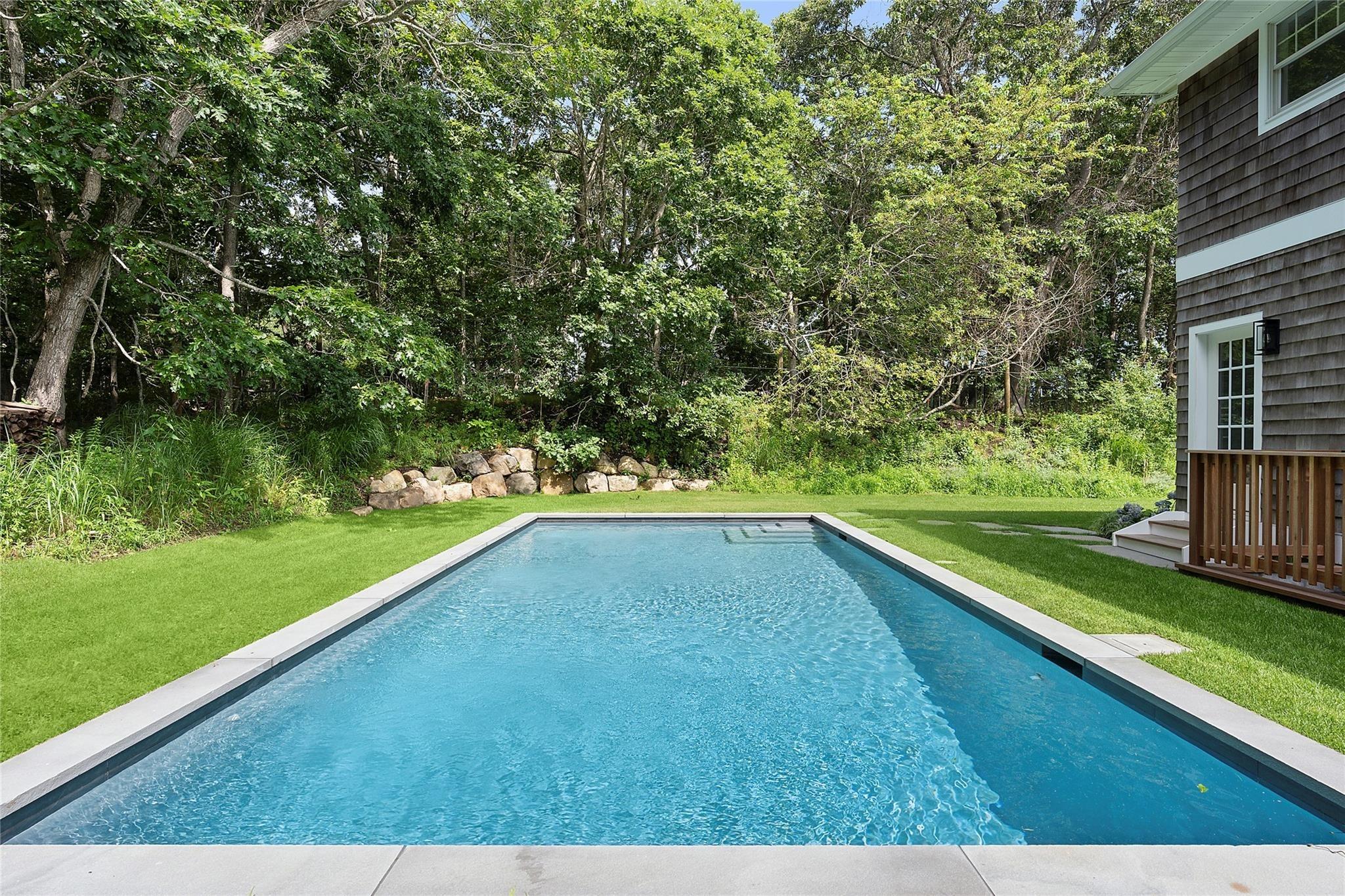Davis Dr, Montauk, NY 11954