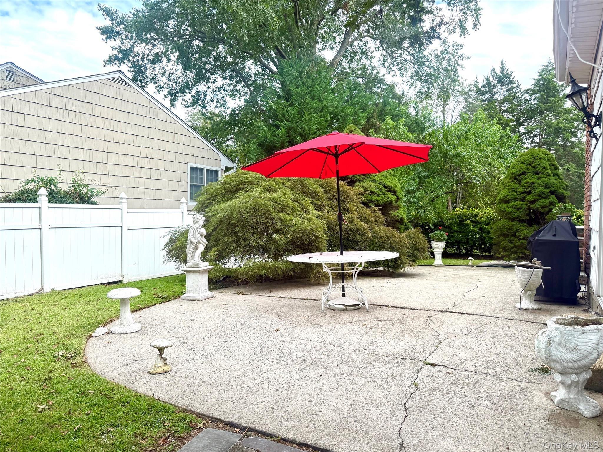 Old Farm Rd, Scarsdale, NY 10583