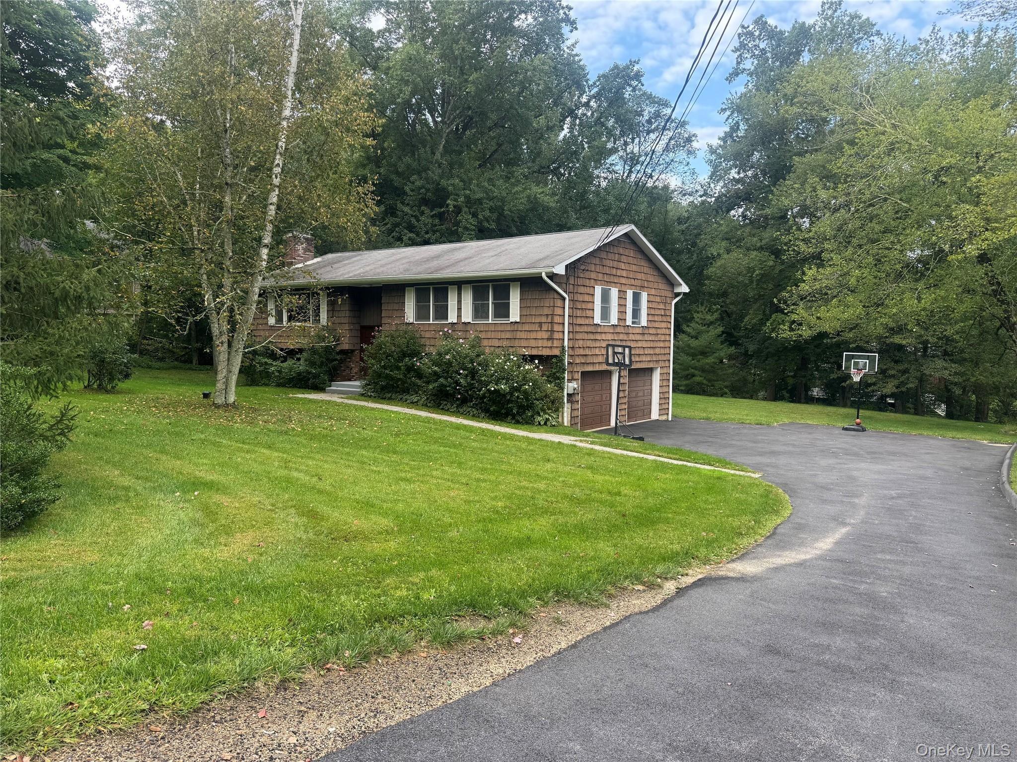 Byram Brook Pl, Armonk, NY 10504