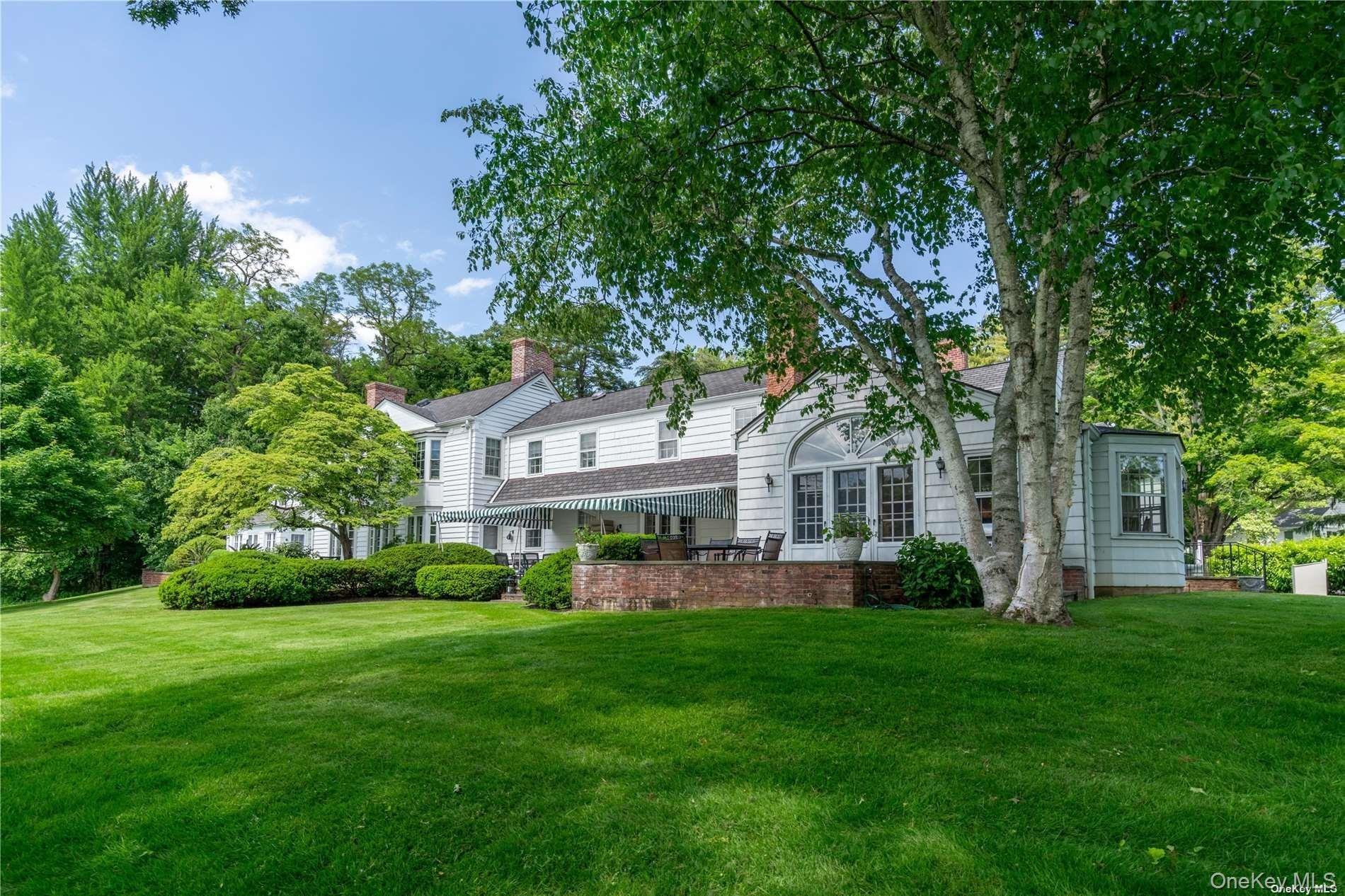 Cleft Rd, Mill Neck, NY 11765
