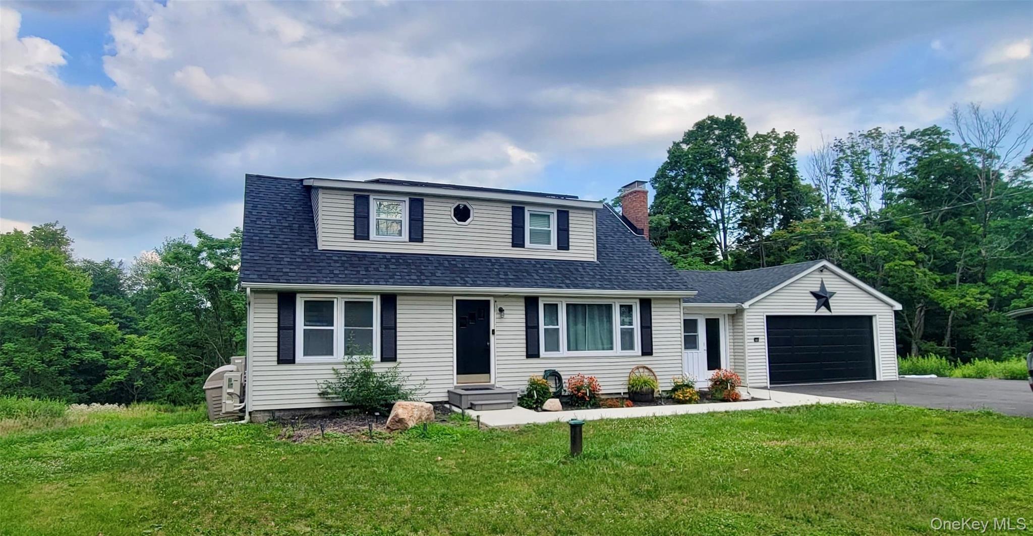 Burlingham Rd, Pine Bush, NY 12566