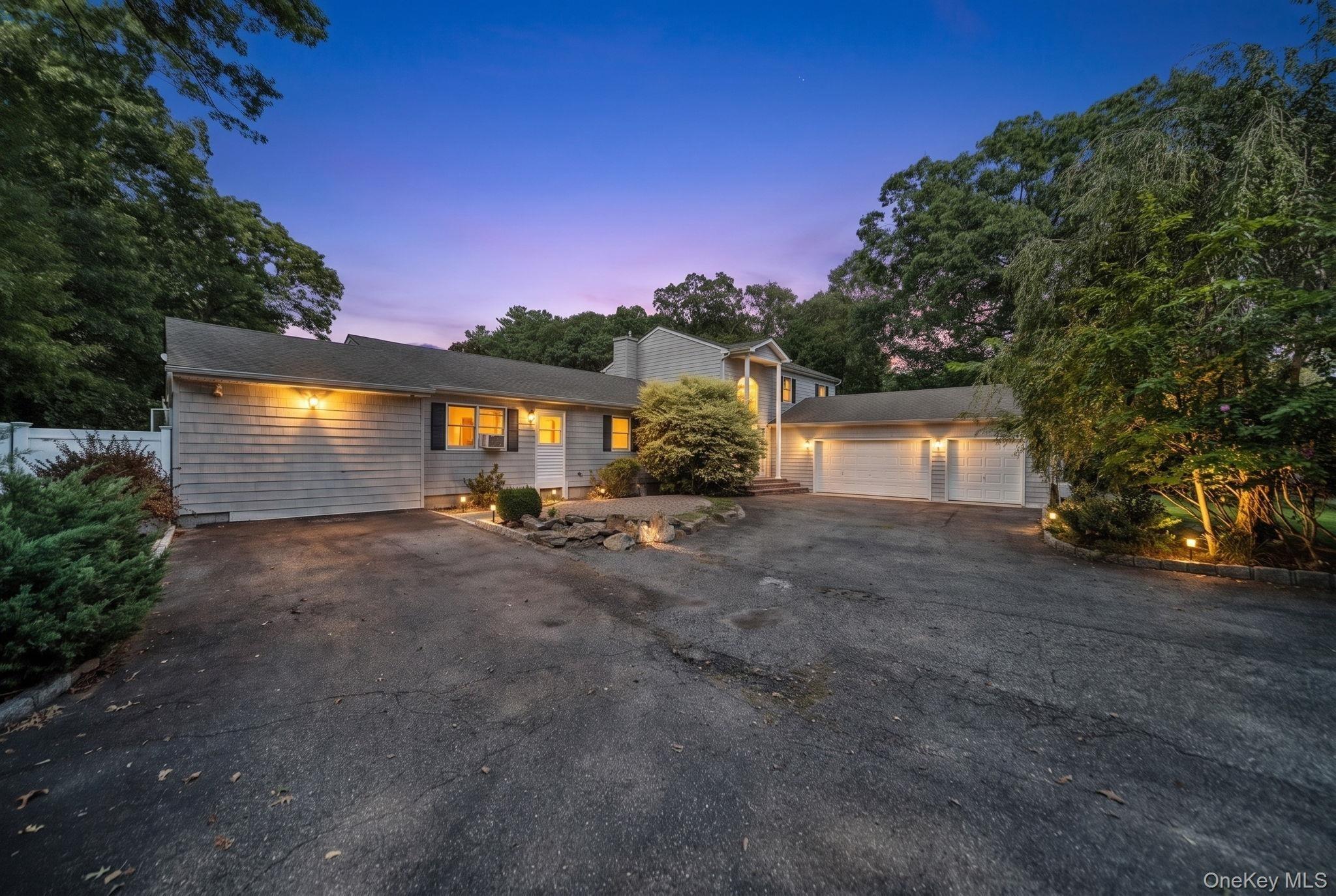 Whiskey Rd, Coram, NY 11727