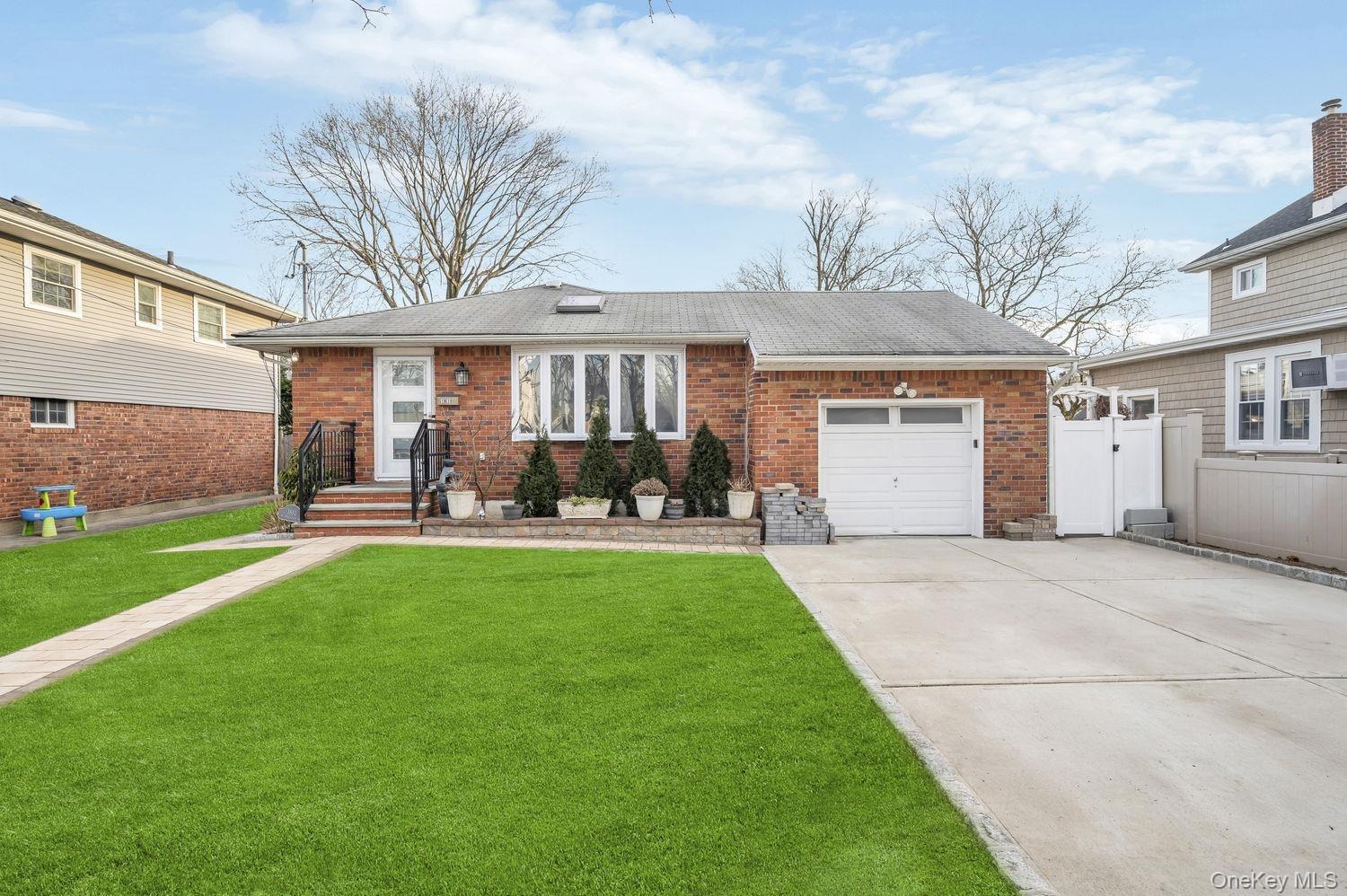 N Jerusalem Rd, North Bellmore, NY 11710