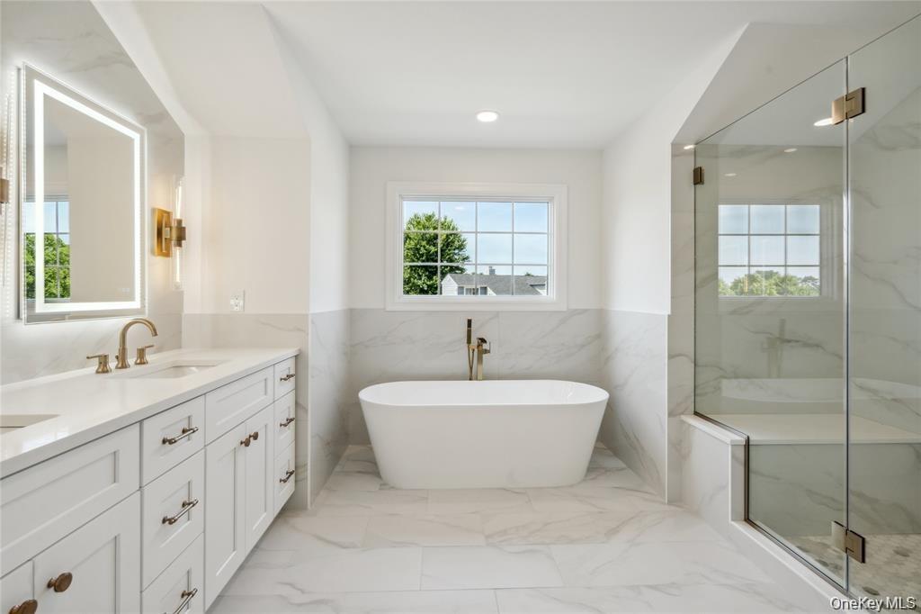Otsego Pl, Jericho, NY 11753