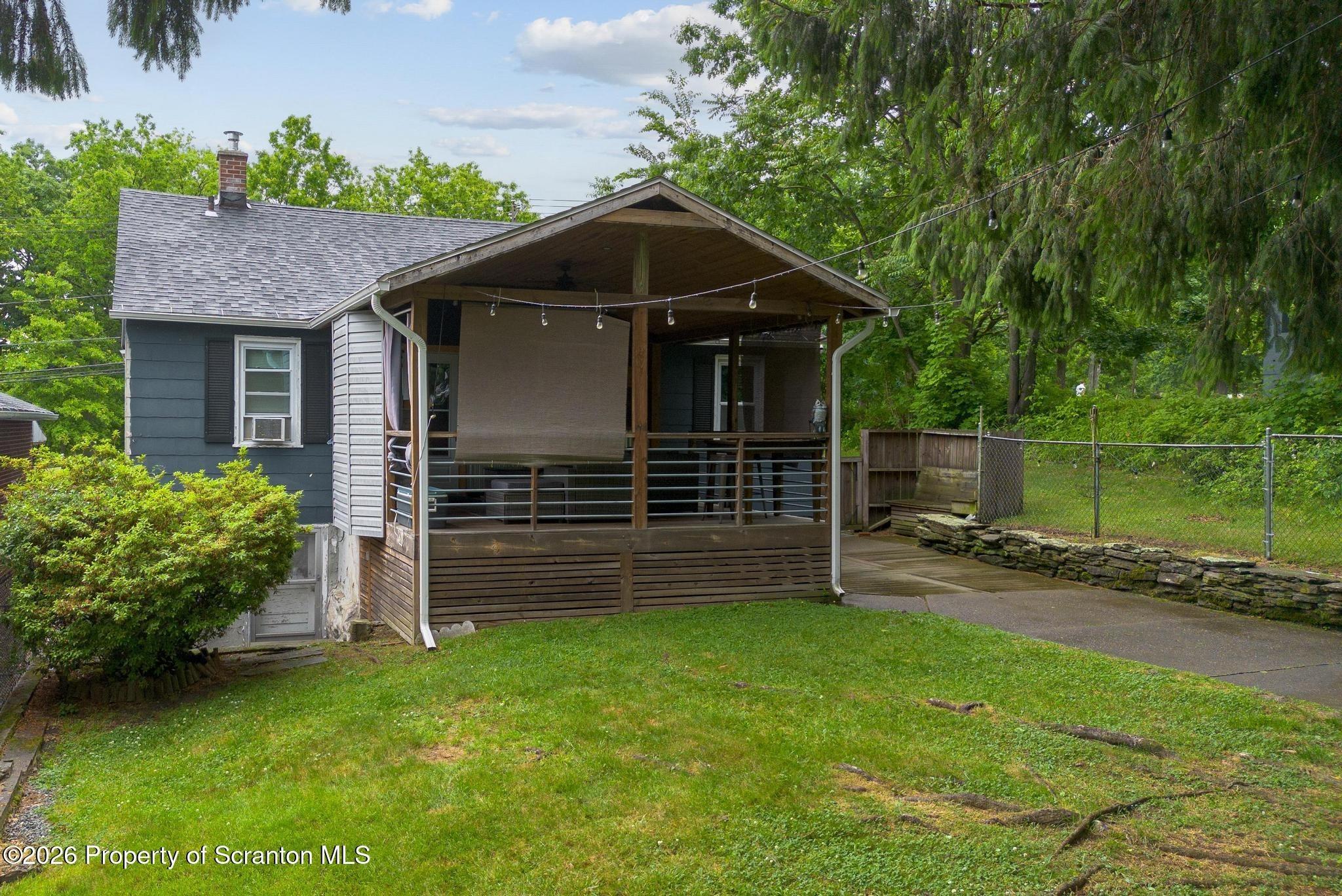 Gibbons St, Scranton, PA 18505