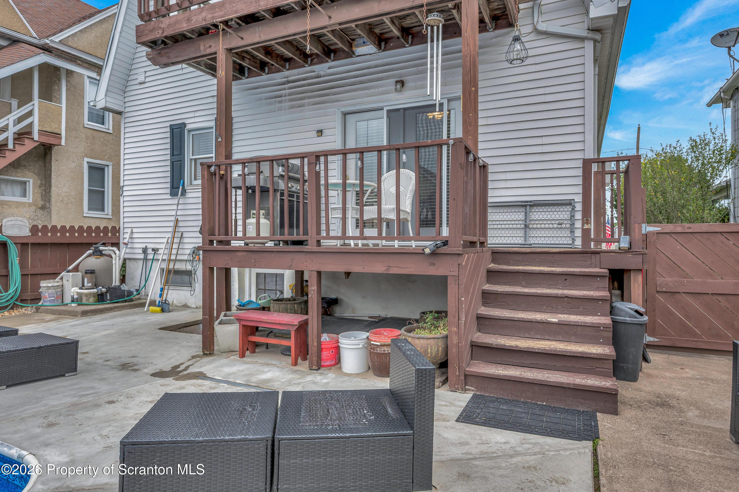 Elizabeth St, Scranton, PA 18504